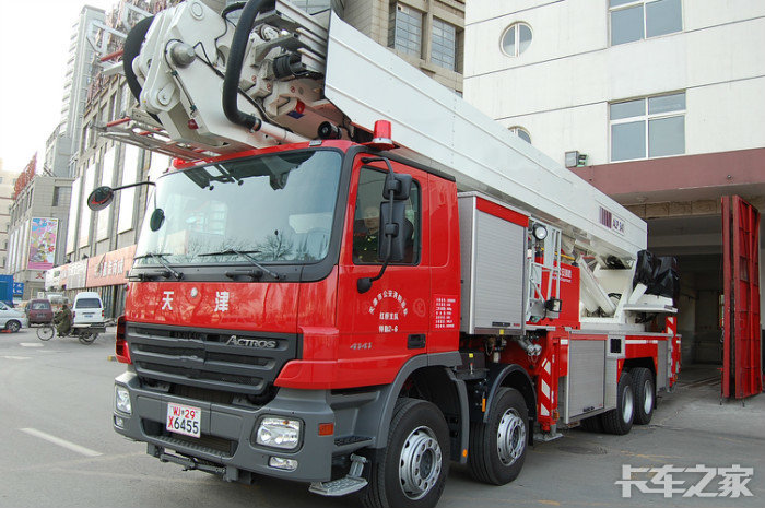 新车奔驰3331消防云梯车