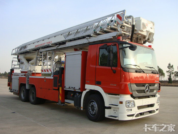 新车奔驰3331消防云梯车