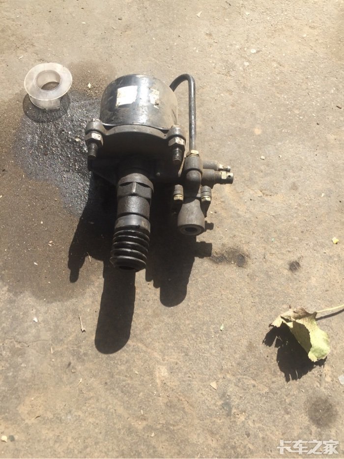 你们的法士特8js85e变速箱用多大的分泵