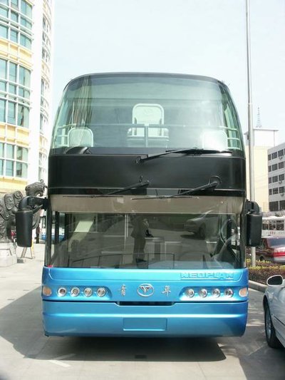 这款名为"星航线"的豪华卧铺车车身高5.