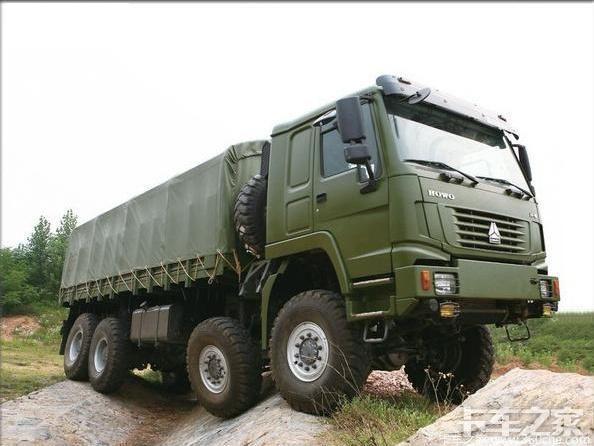 这是重汽什么型号的豪沃军车