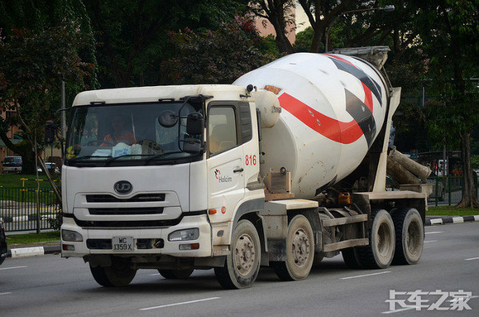 新加坡的水泥罐车 _ 卡车之家论坛