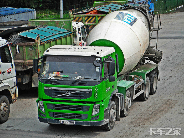 新加坡的水泥罐车 _ 卡车之家论坛
