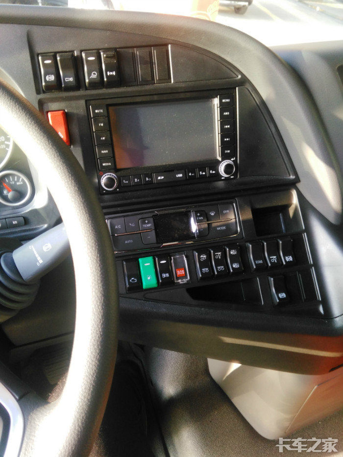 很黄很暴力,福建首台顶配版c7h汕德卡接车仪式既品鉴会