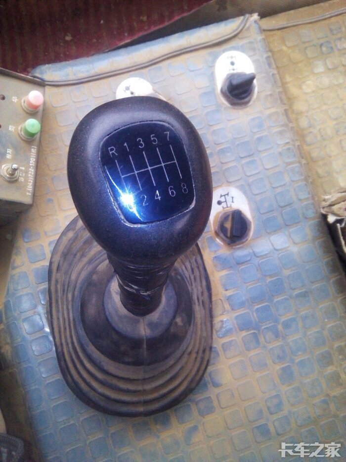 老八档怎么挂档车是豪沃