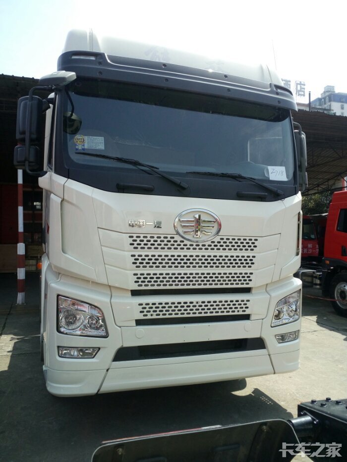 [买车咨询] 解放jh6白色款