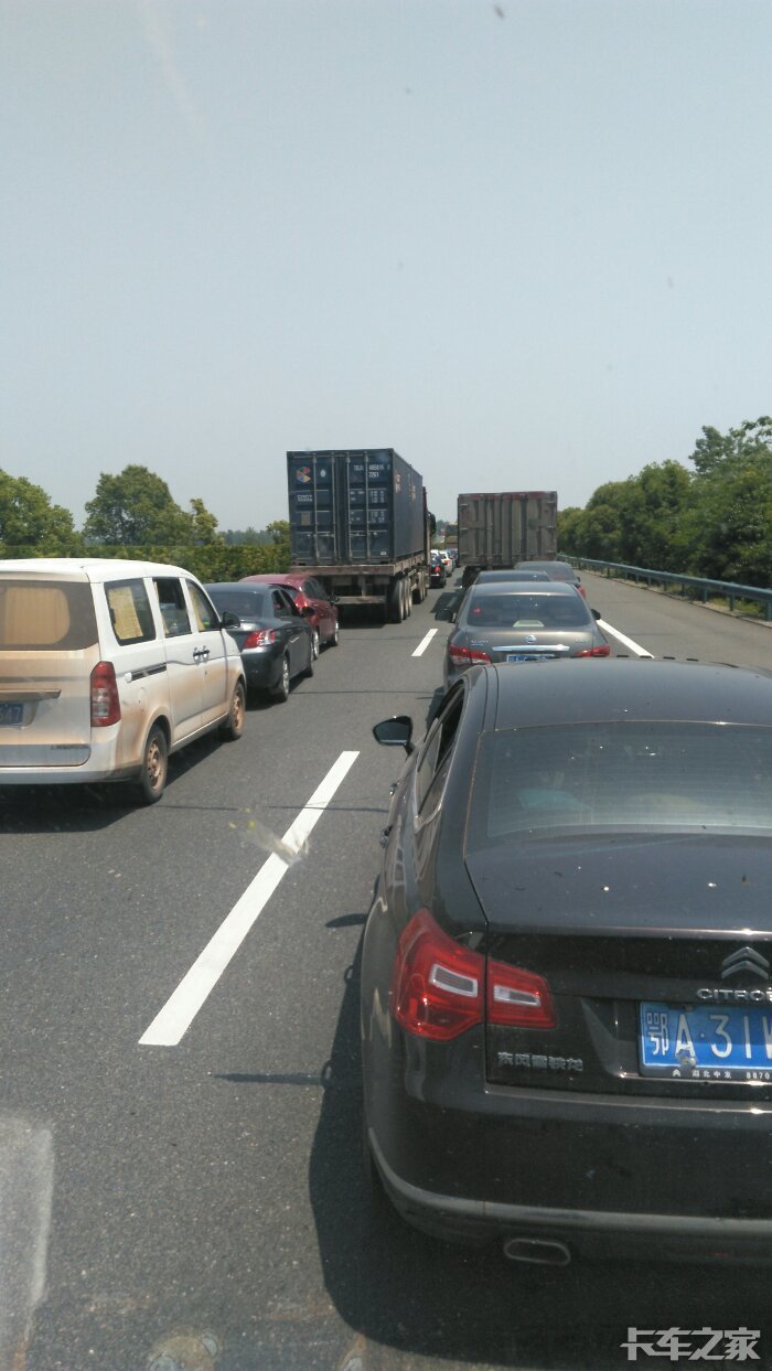 武汉外环大堵车