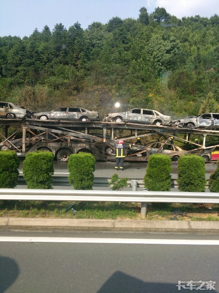 济广高速济南方向堵车