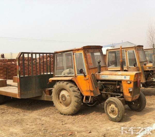 我以前开拖拉机的时候,交警看见都不查我的车.一代经典上海50.