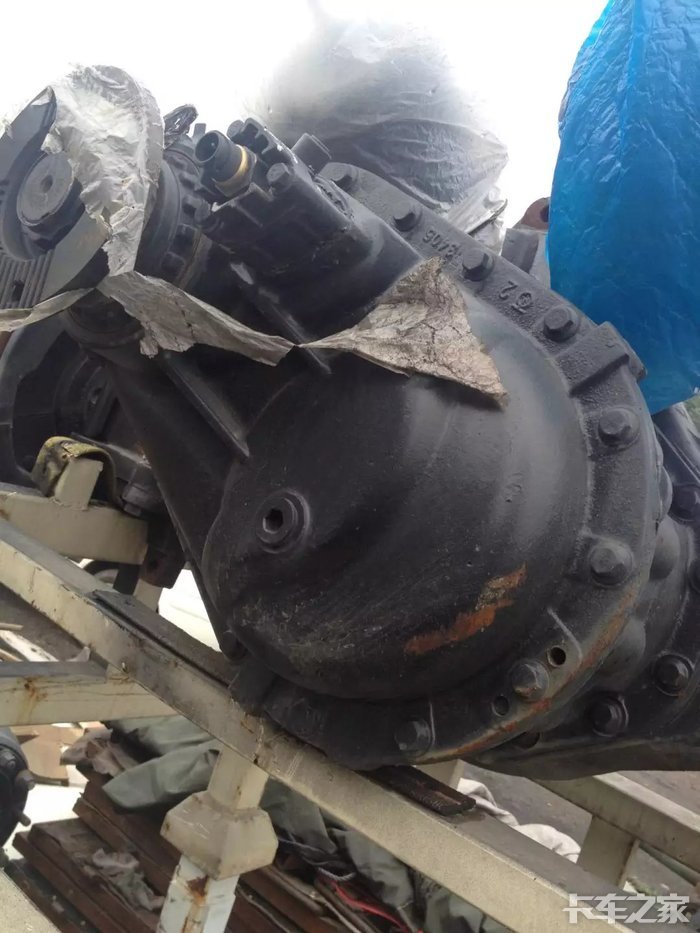 售全新欧曼自卸车16吨级奔驰桥两套