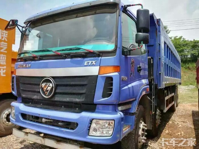刚刚扣了一批精品欧曼前四后八自卸车