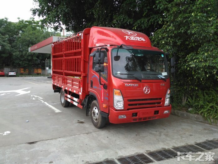 想买个轻卡 求大神指点一二