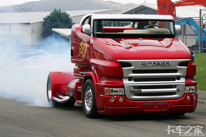 卡车玩成这样法拉利车主都服了