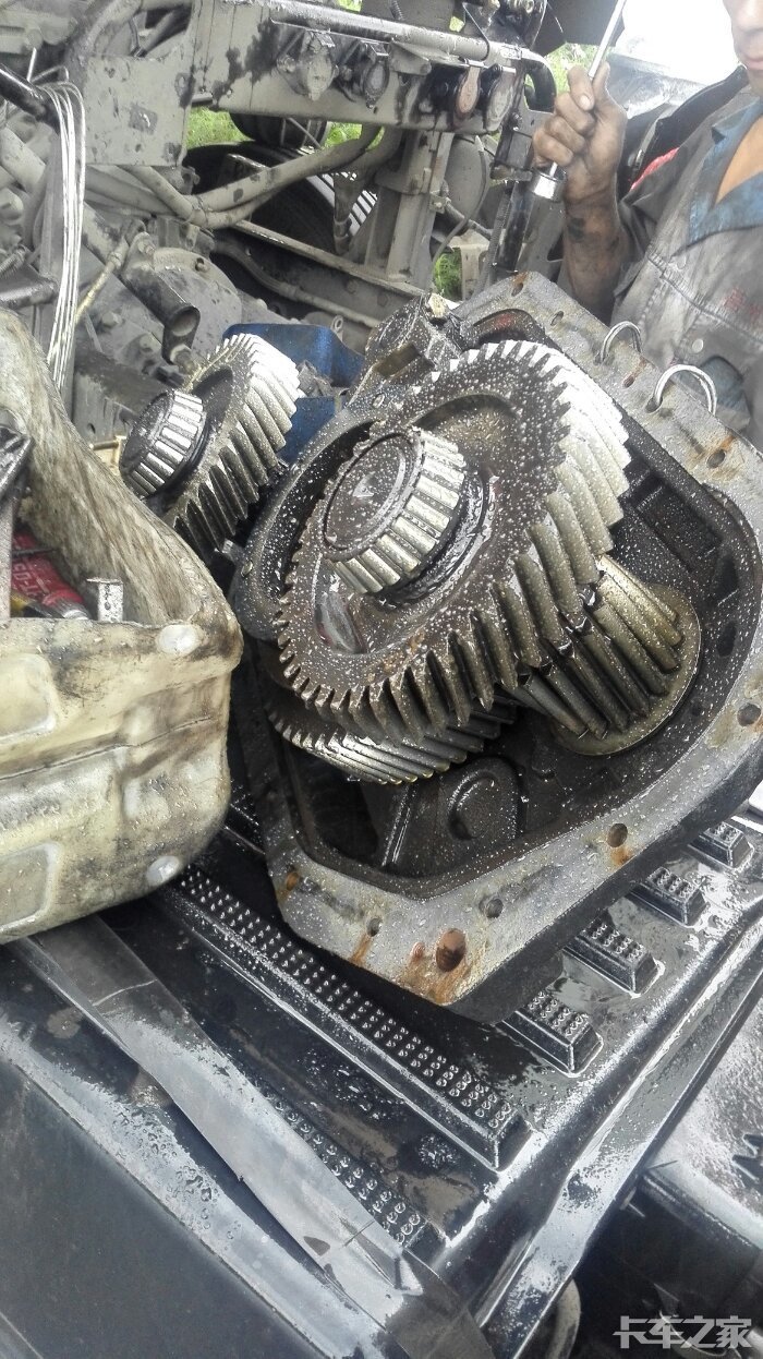 解放变速箱维修跟踪