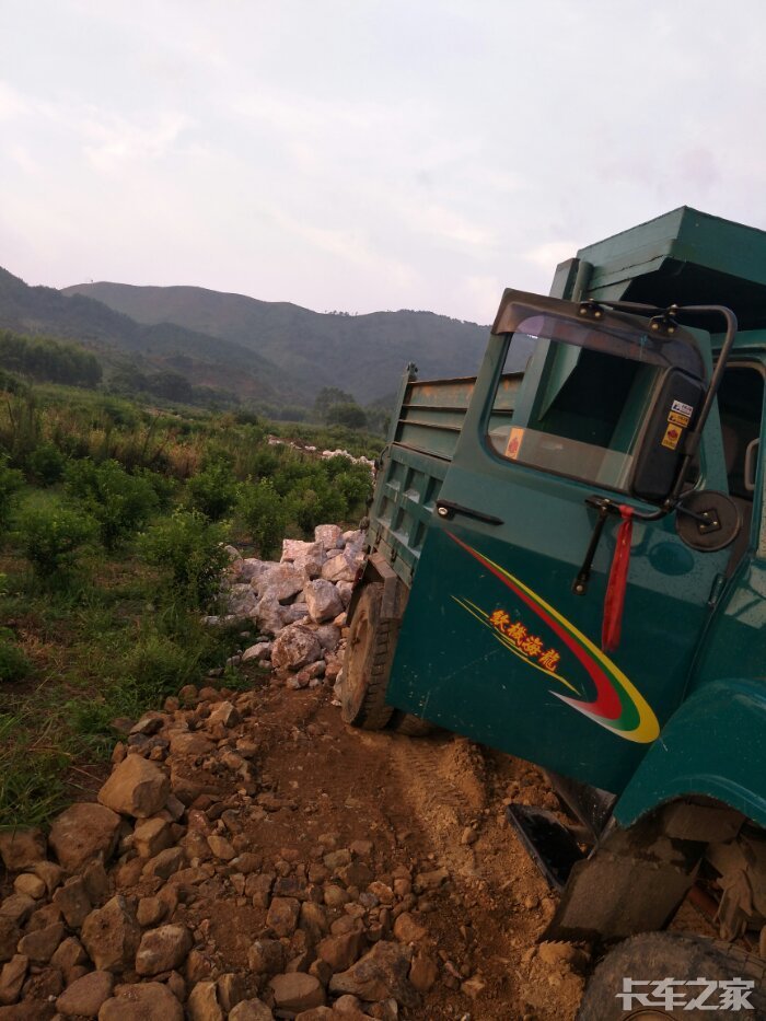 钦机四驱洗车过后