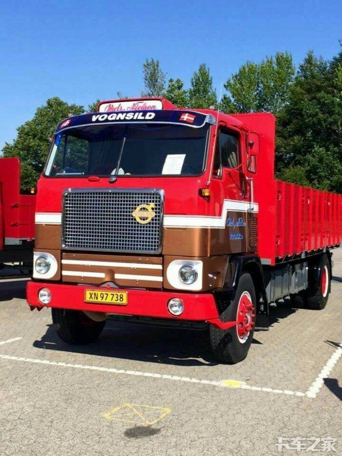 车轮滚滚向前之沃尔沃老款平头车(f86-89)