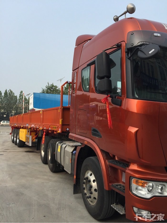 最轻的牵引半挂车联合卡车超级大单胎