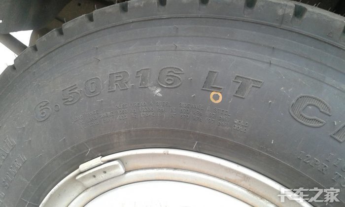 懂轮胎的进来刚换的正新一对轮胎650r16