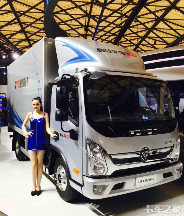 直播上海车展 带你看福田戴姆勒 欧曼