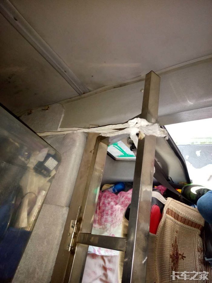 江淮格尔发上卧铺行李架改装