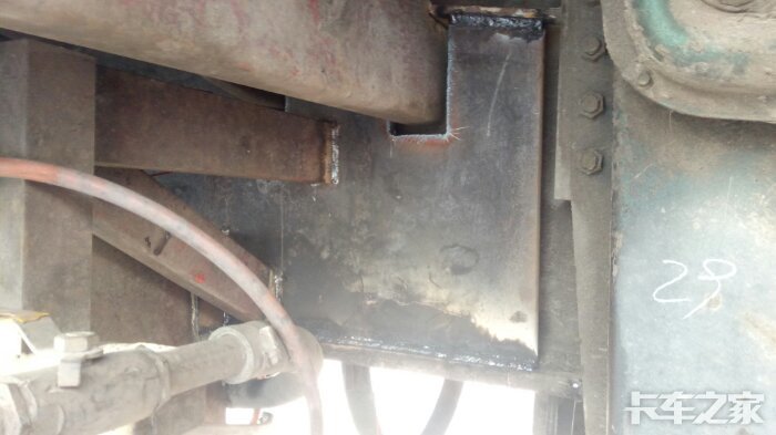 挂车大梁断裂焊接