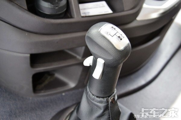 招聘A2驾驶员工资9000