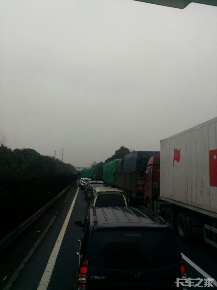 京港澳高速堵车烦