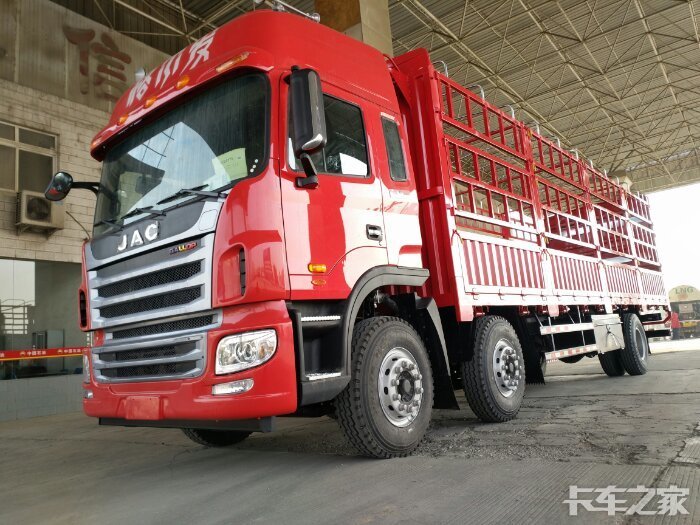 格尔发270马力提车干活去