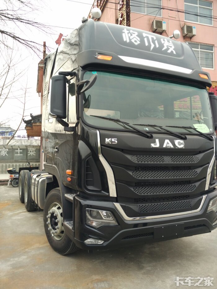 格尔发k5牵引车