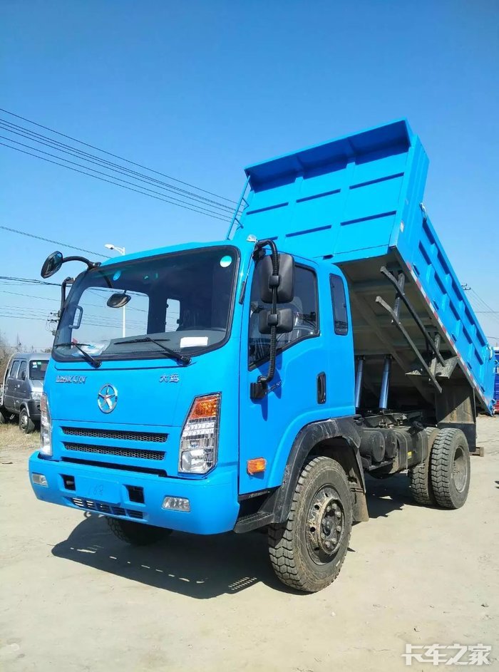 大运奥普力轻卡自卸车