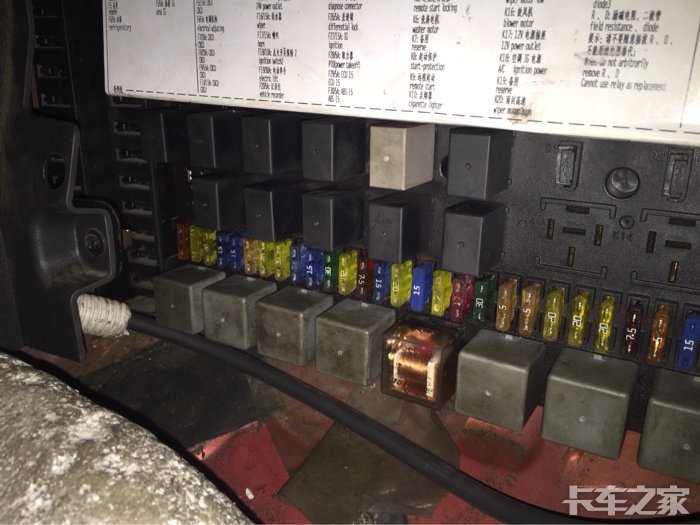 有谁知道欧曼gtl保险丝对照表