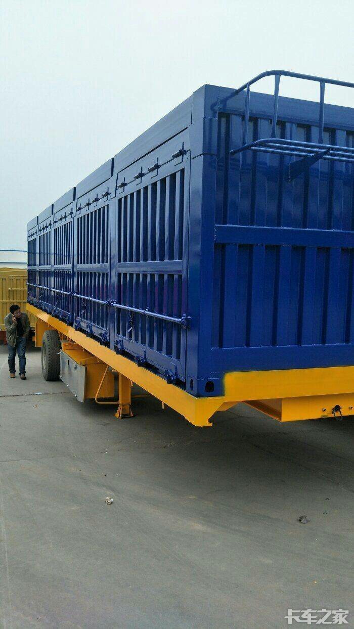 求购挂斗侧翻11米左右