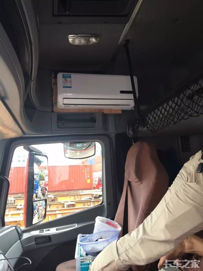 驻车电动空调安装成功以后睡觉舒服啦多图