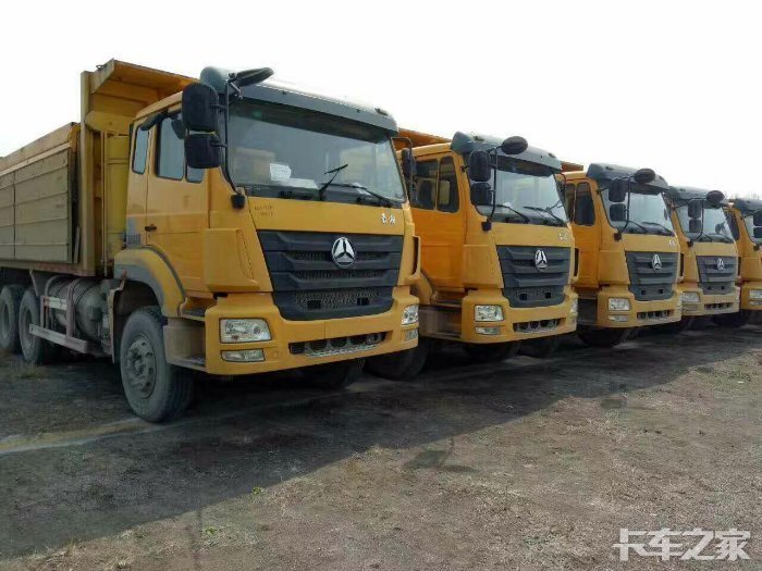 新到浩瀚国二6x4自卸