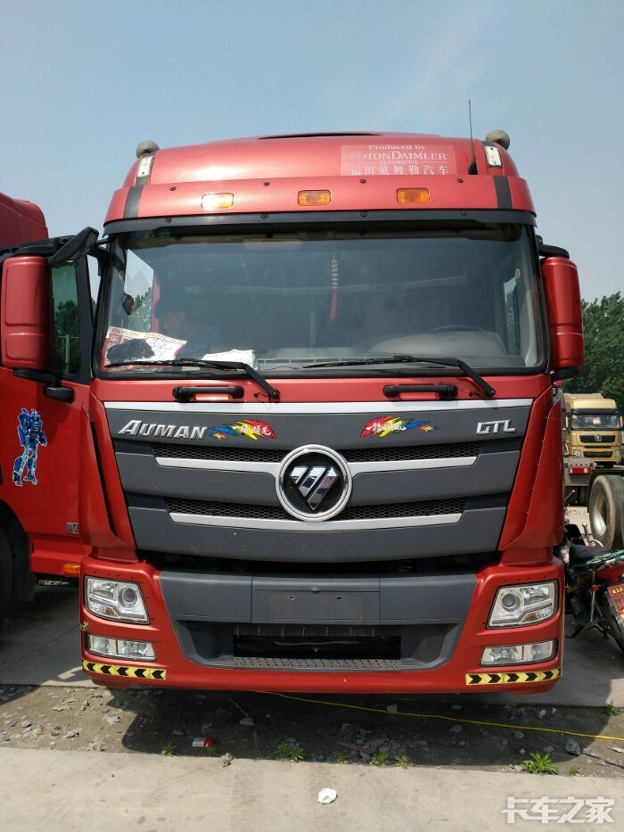 欧曼gtl潍柴430轻体双驱牵引车