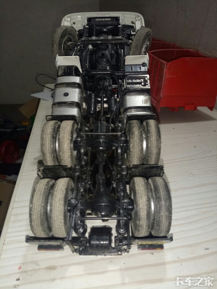 124卡车模型自己动手换前桥