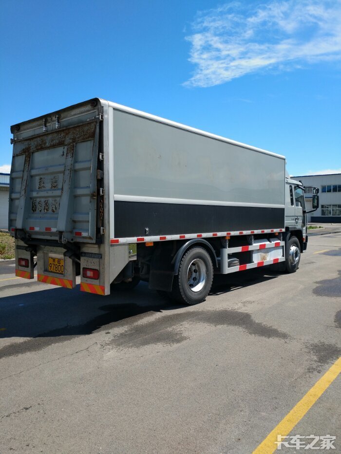 新得了个沃尔沃fl运钞车给卡友们欣赏一下欢迎懂得来交流