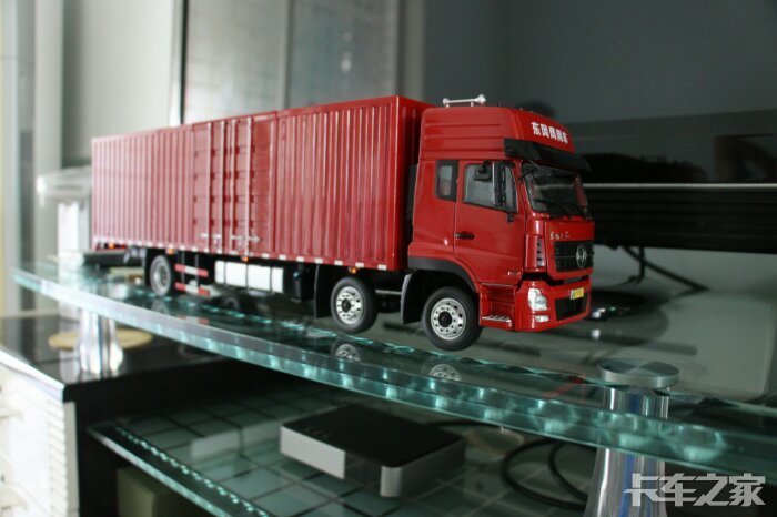 大家都来晒一晒自己的卡车模型吧