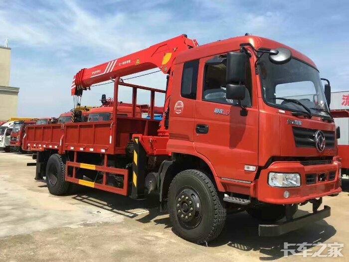 东风御虎180马力配三一10吨随车吊厂家直销多少钱