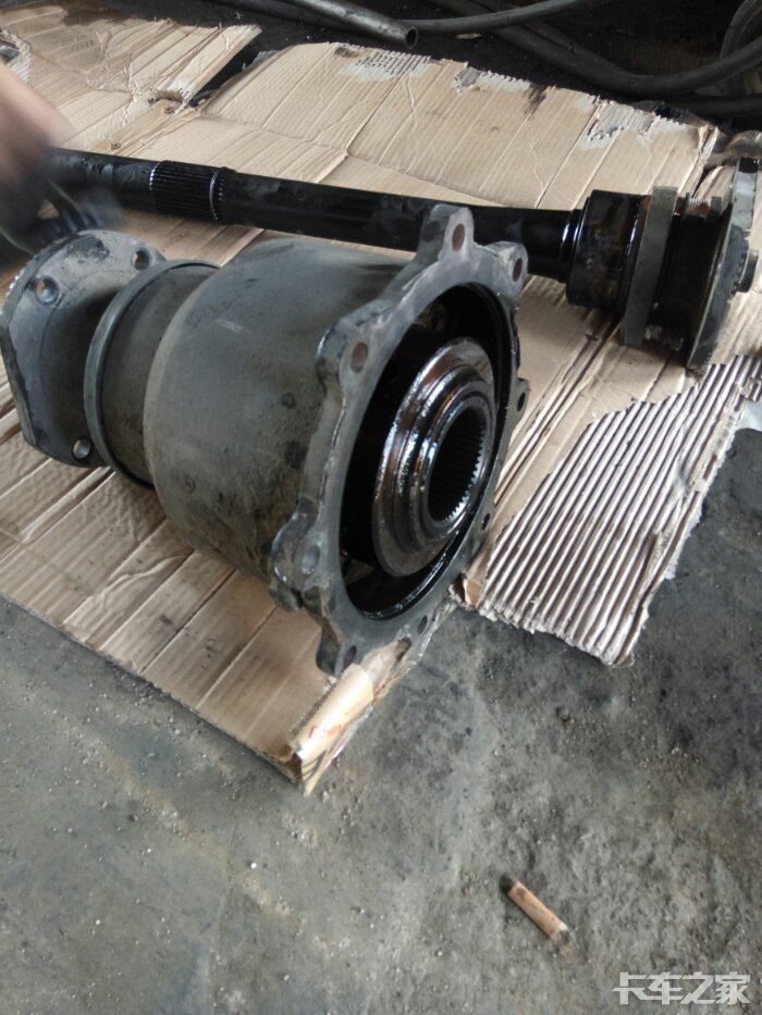 解放j6350457桥贯通轴