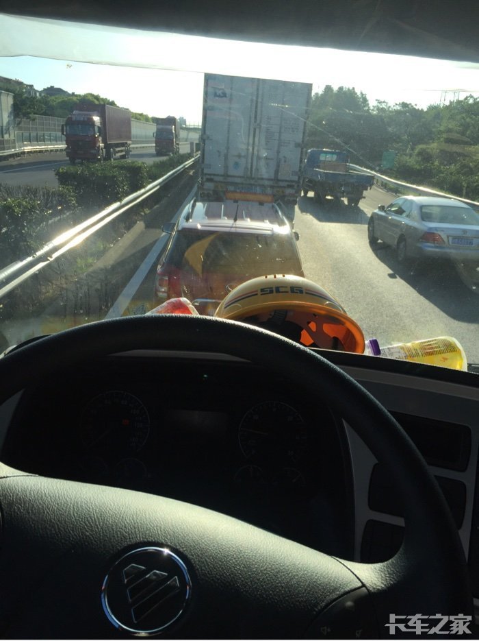 上海绕城高速奉贤段往浦东机场大堵车 _ 卡车之家论坛