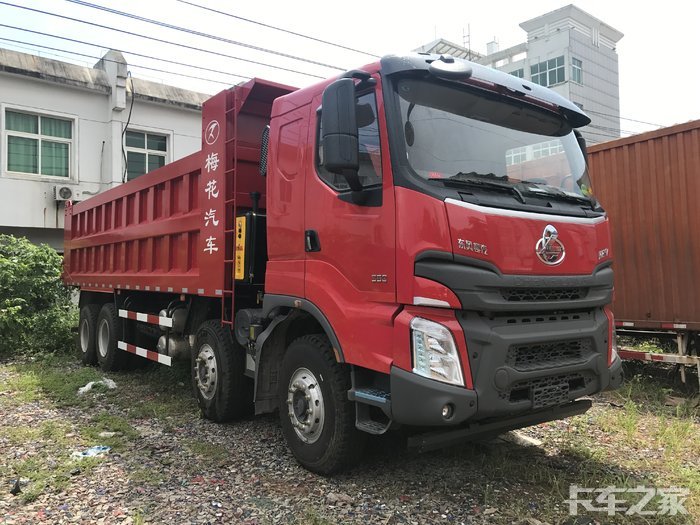 全新乘龙h7前四后八自卸车