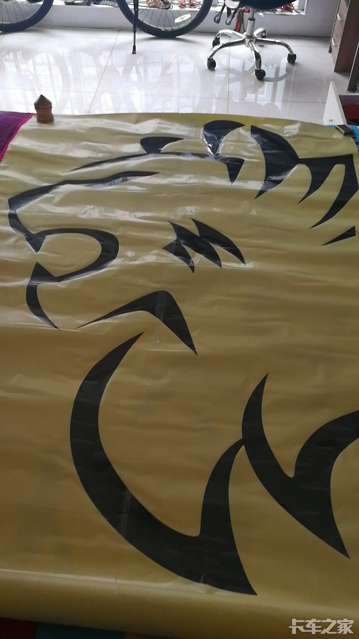 汕德卡的虎头贴