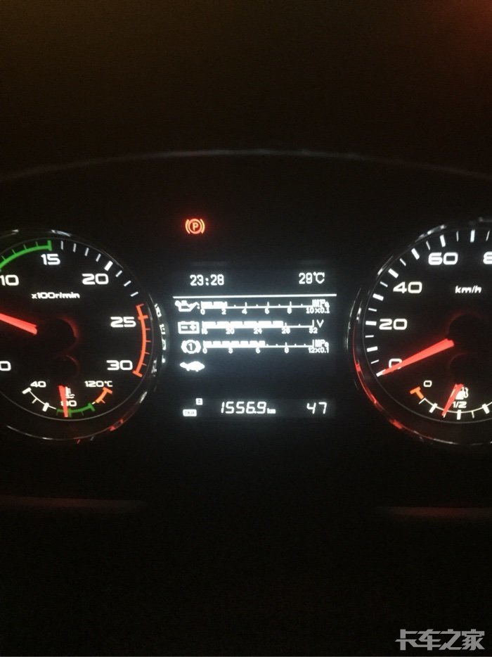 j6怠速机油压力是多少