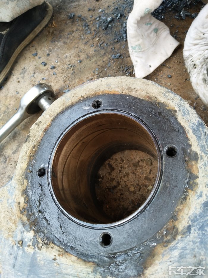 自卸车换大箱后通轴