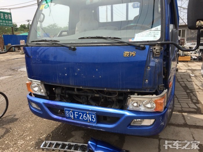 江淮骏铃发动机故障灯长亮还伴有敲缸声是什么原因