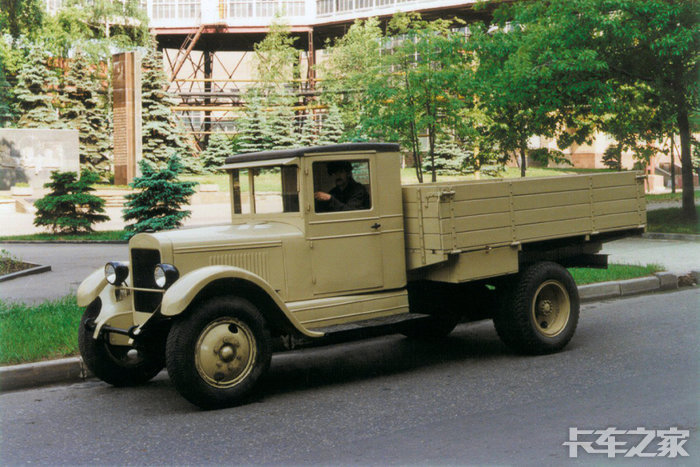 纪念十月革命爆发100周年,俄罗斯老车吉斯5图片欣赏