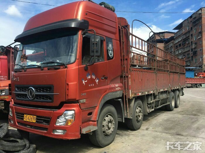 诚意出售东风天龙四桥9米6高栏车四川达州户