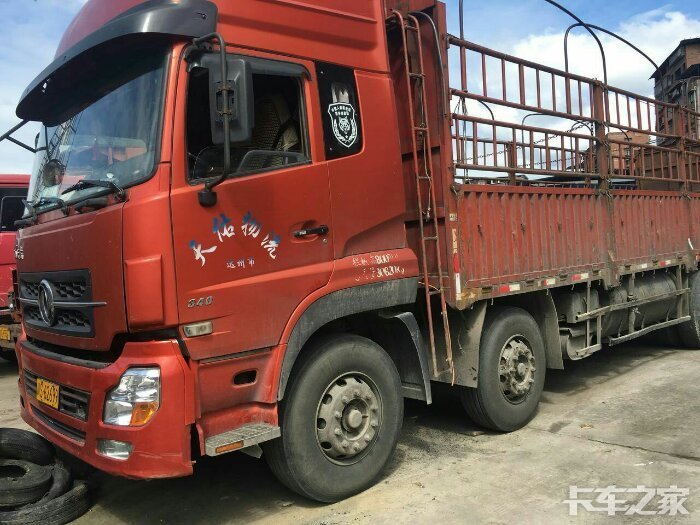 诚意出售东风天龙四桥9米6高栏车四川达州户