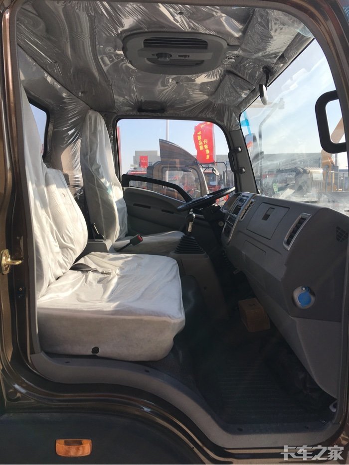 重汽豪沃轻卡悍将4.2米